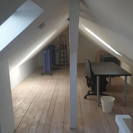 45 M² Maisonette-wohnung In Uni-/hauptbahnhofnaehe