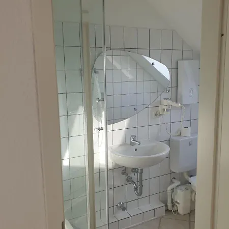 45 M² Maisonette-wohnung In Uni-/hauptbahnhofnaehe شقة *