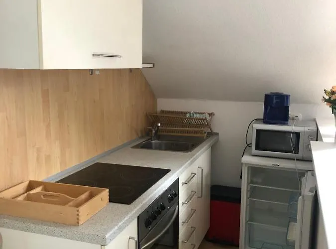 45 M² Maisonette-wohnung In Uni-/hauptbahnhofnaehe 杜伊斯堡